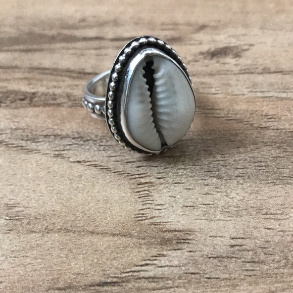 Handmade Shell Ring - Picture 2 of 3